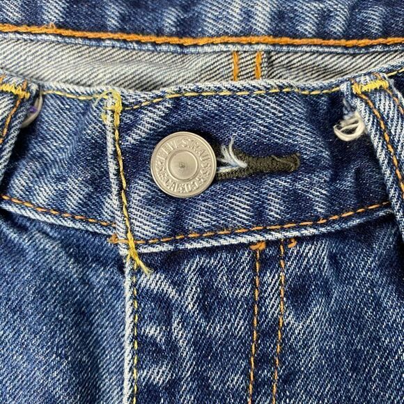 Levi's 505 Men's Denim Dark Stonewash Jeans size 36 - Picture 3 of 9